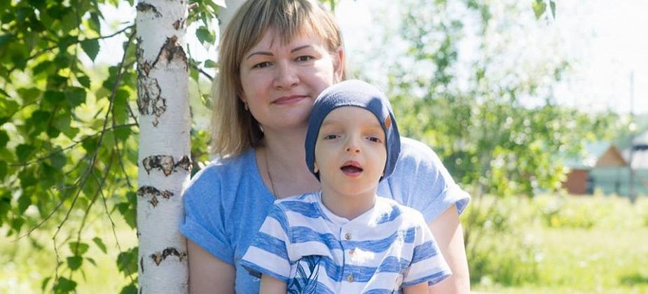 Через 10 дней Мише нужно ехать в Москву. Осталось собрать чуть больше 40 тысяч